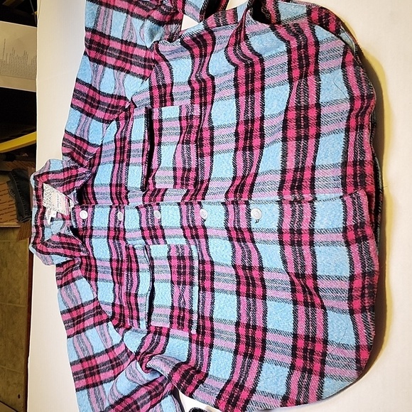 Fuchsia & Blue High Low Flannel Shacket Size L - Picture 3 of 10